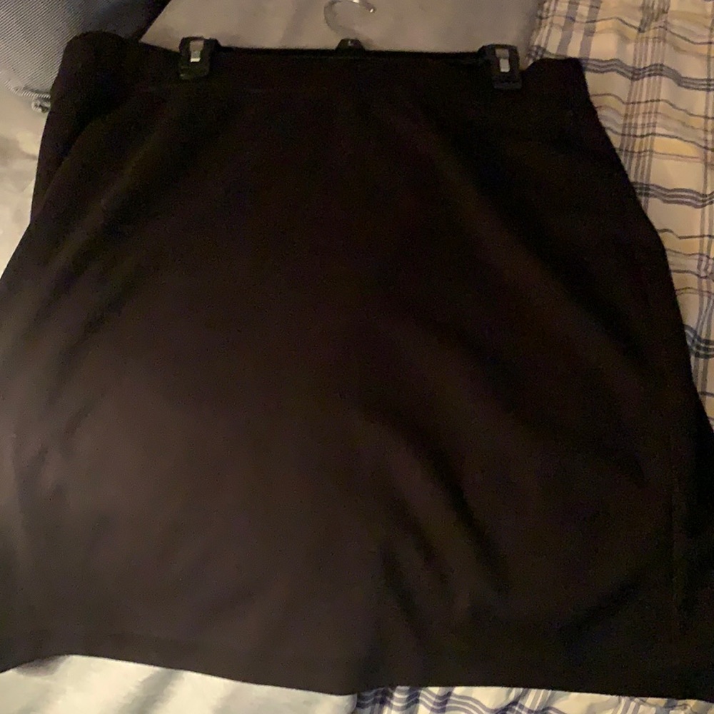 Calvin Klein black pointe skirt
